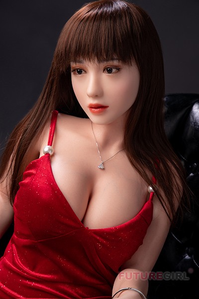 赤キャミドレスを着るセックス人形
