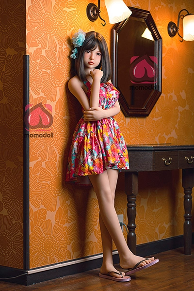 花柄ドレスの ロリドール Momodoll TPE ロリ巨乳ラブドール 146cm 優芽（ゆめ）