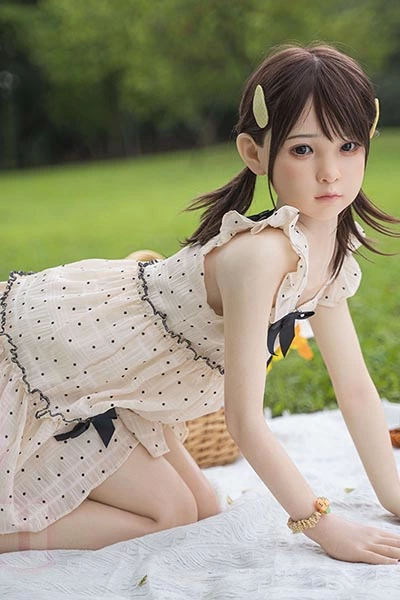 可愛いセックス人形