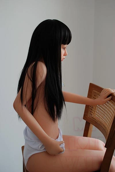 清楚系魅力的セックスドール