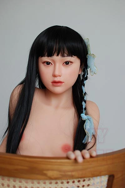 MLW DOLL 145cm Aカップ 美少女ラブドール
