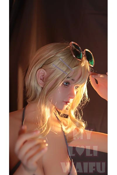 MLW DOLL 高級ダッチワイフ