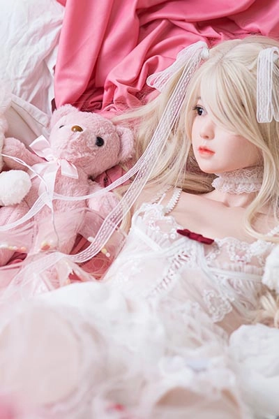 清楚系セクシードール