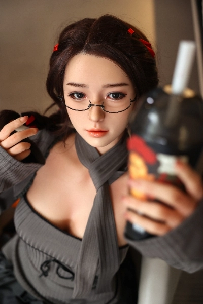 巨乳セクシードール