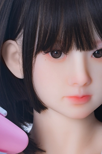 リアル美少女ダッチワイフ