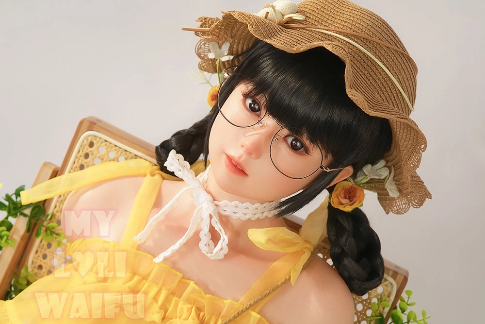 小型 ズアダルトドール